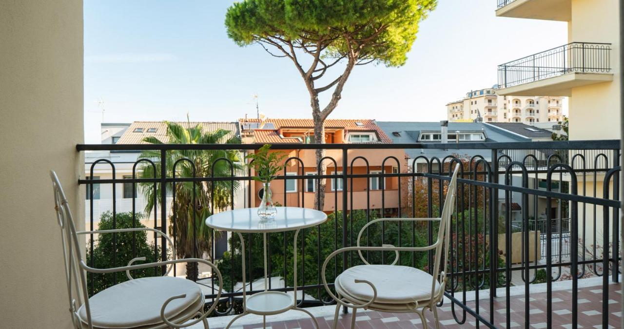 Hotel Stella Riccione Exterior foto
