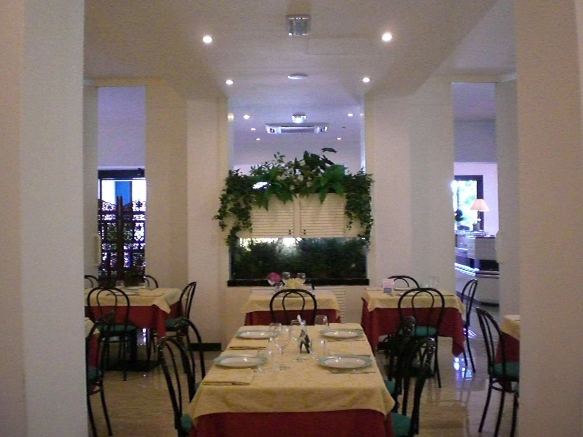 Hotel Stella Riccione Exterior foto